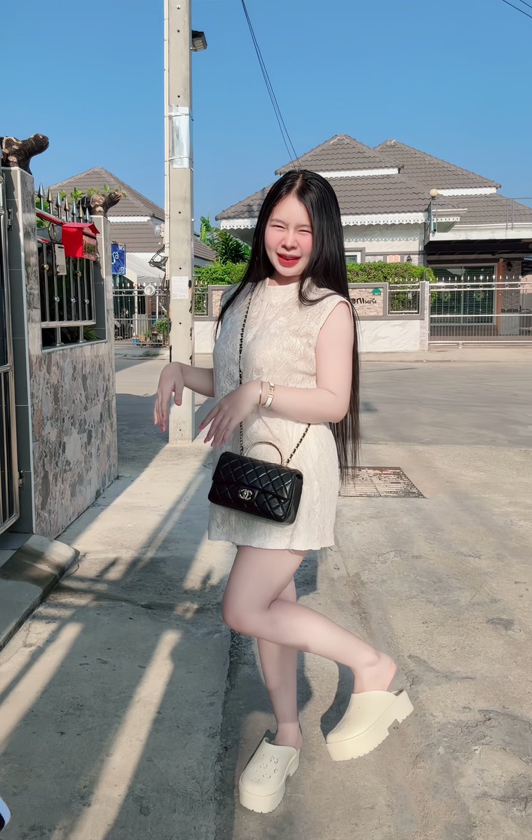 ปอเช่ นะค้าา tweet media