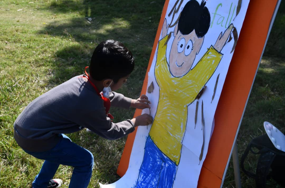 Oxcamfordsummer's tweet image. Golden hour over Oxford’s dreaming spires – where history, ideas, and future dreams share the same skyline 🌅📚
Could you imagine a better classroom than this? ✨
#studyinuk #oxfordviews #cityofdreamingspires #oxcamfordprograms #oxcamfordsummerschools