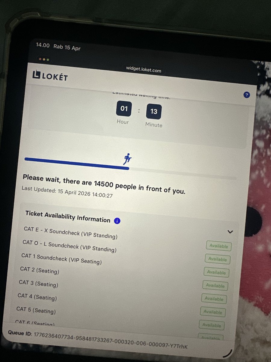 sashā 🫐 tweet media