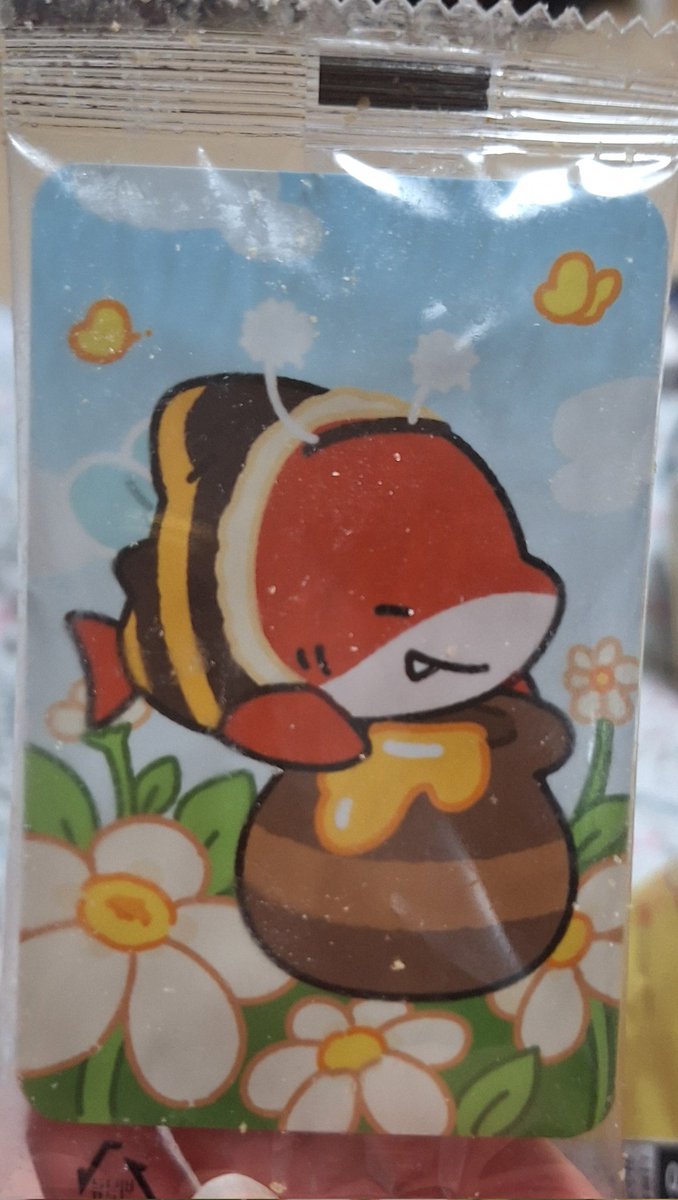 아니 어제 과자 세개 사서 하나씩 까서 먹으려고 사뒀는데 어제도 뜨고 오늘도 최애 다 뜸!! 야르!!!