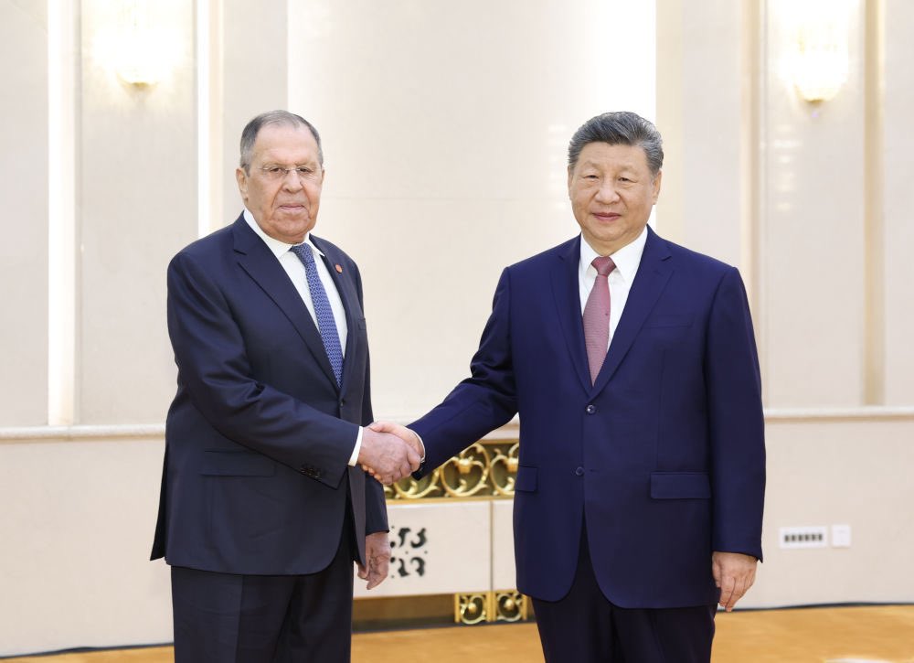 4月15日，国家主席习近平在北京会见俄罗斯外长拉夫罗夫。#大国外交