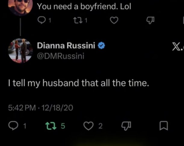 TimT124's tweet photo. @DMRussini 👋Here👋  😈 
They should've minded their own business anyways https://t.co/T9TltUJDkt