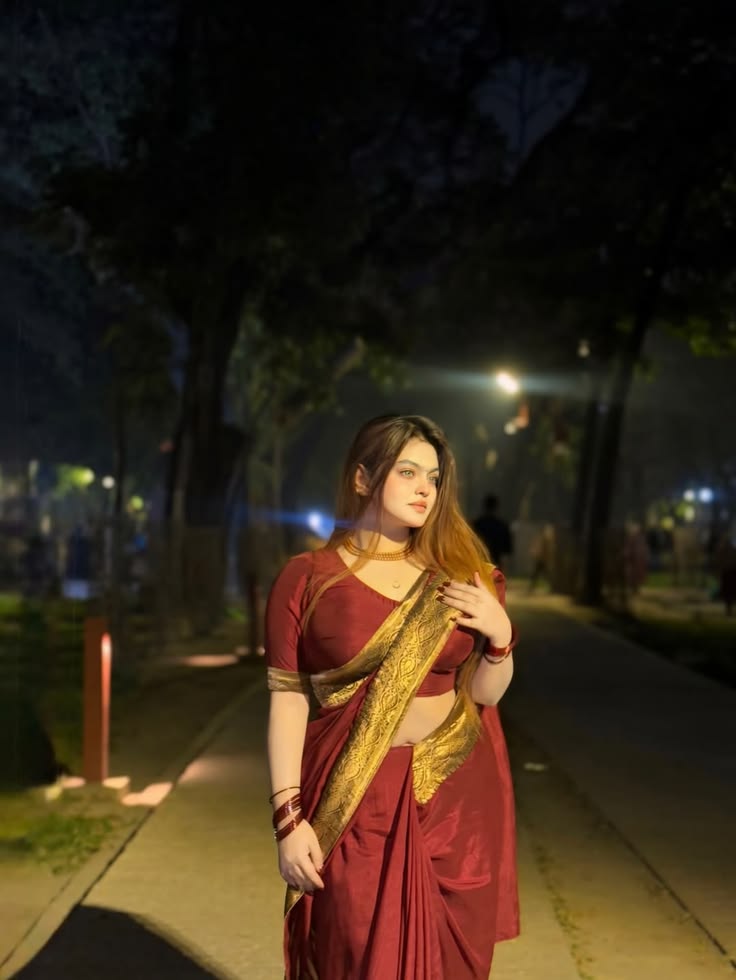 UrbanKingX89's tweet photo. तेरे इश्क़ में डूब जाना है,
तुझमें ही खो जाना है।
तू मेरी ख्वाहिश, तू मेरा सपना,
तू ही मेरा अपना है।
#DeepLoveShayari #GehriMohabbat #BestShayari https://t.co/FetVwdaYA4