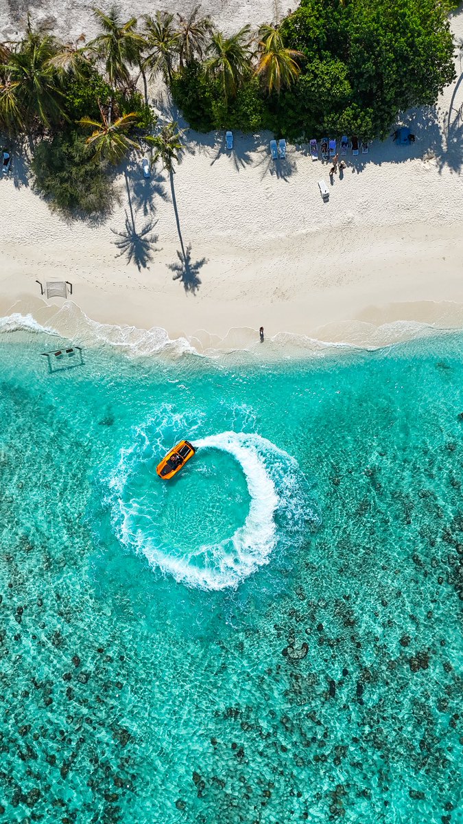 sabbatravels's tweet photo. Jetcar holiday with #SabbaBeachHotels at #fodhdhoo Maldives🇲🇻 When your vacation budget says relax, but your heart says fast & furious
#wateraddicts #watersports #wateradventure visitmaldives https://t.co/cpmTezKxlt