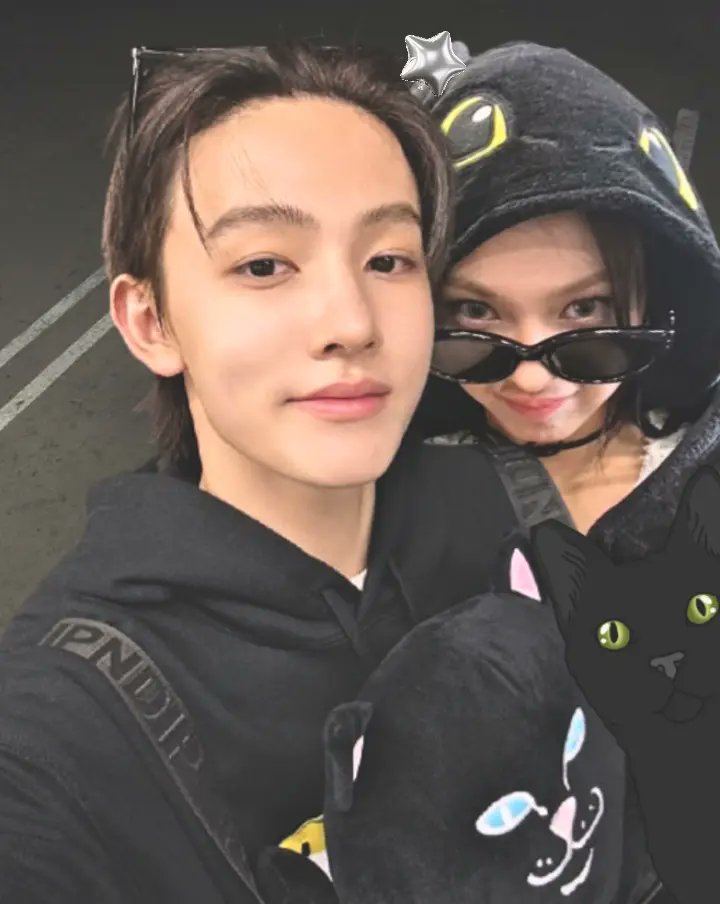 phawonniem_'s tweet image. #eomcanny diantara mrk berdua, gue lh yg pling kecintaan itu 😪