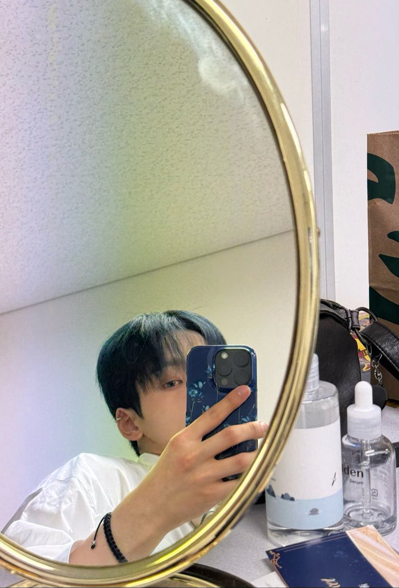 네우.. tweet media