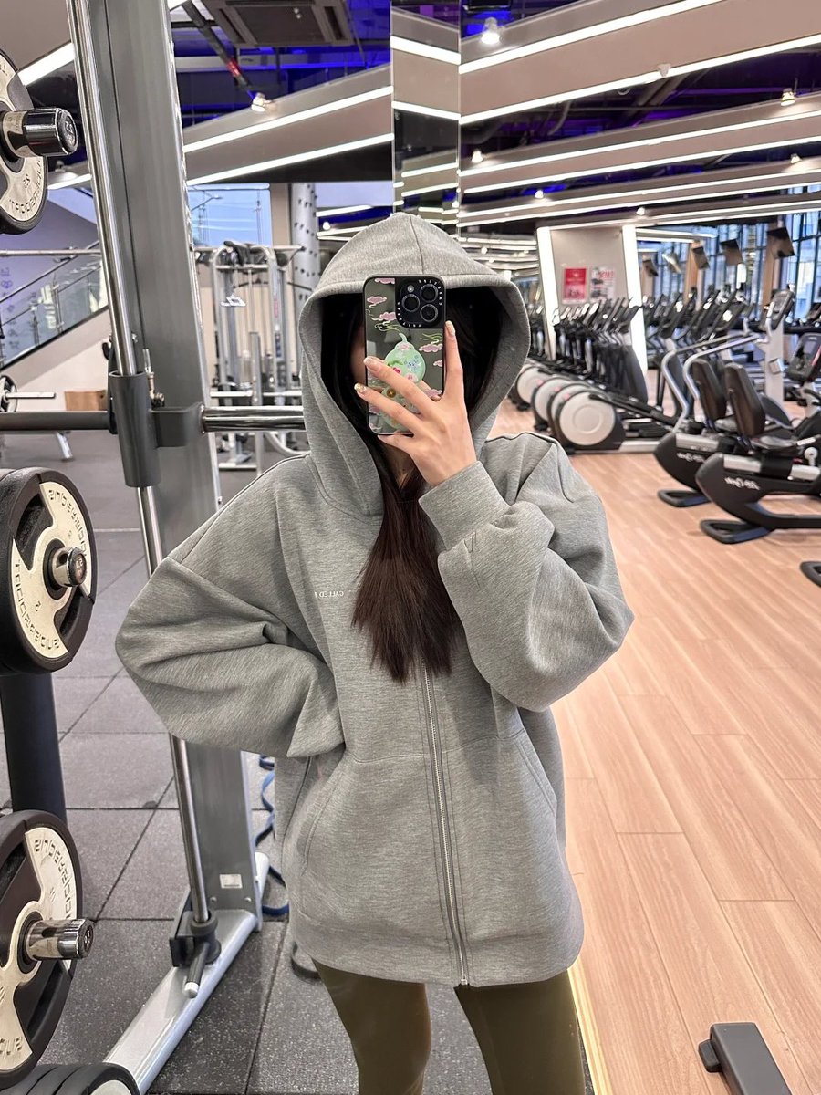 Queen462dsf's tweet photo. Another day of working out until my legs were sore! Perfect glute day! 💪🏻💪🏻 https://t.co/KW511HkXPX