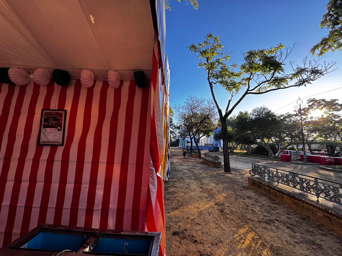 elpuertoalmin's tweet image. FIESTAS
Comienza la cuenta atrás para la #Preferia del #Vino Fino 2026, que se celebrará los días 17 y 18 de abril en el Parque de la Victoria
f.mtr.cool/zqreweohdc
#elpuerto #elpuertodesantamaria #elpuertodesantamaría