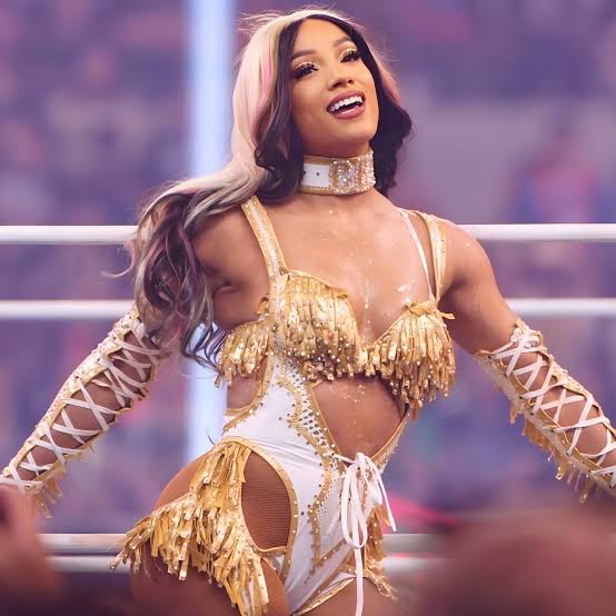 PS Status tweet media