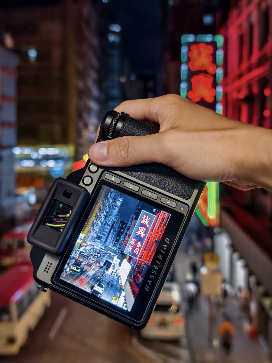 Hasselblad tweet media