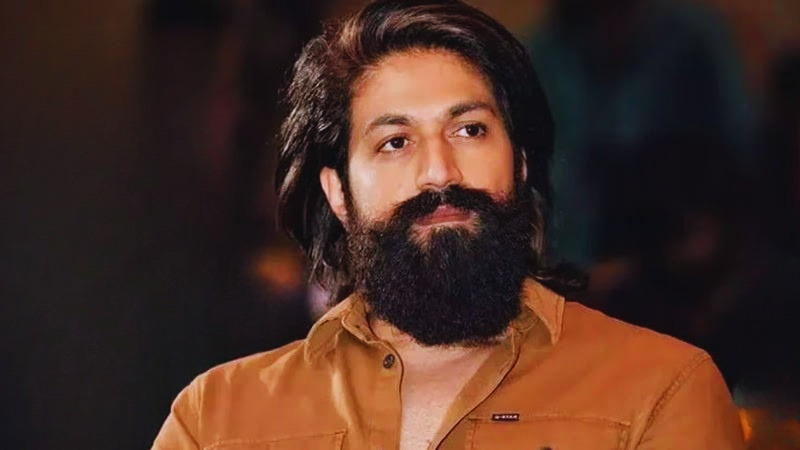 NRIPage's tweet photo. Yash Talks Toxic: A Deep, Layered Film Beyond Action-Gangster Tropes – Exclusive Interview
https://t.co/KJIuC1GosC
#yash #toxic #nripage #geetumohandas #gangsterfilm #indiancinema #ramayana #cinemaevolution #filmpsychology #yashinterview https://t.co/ZsXShImcjC