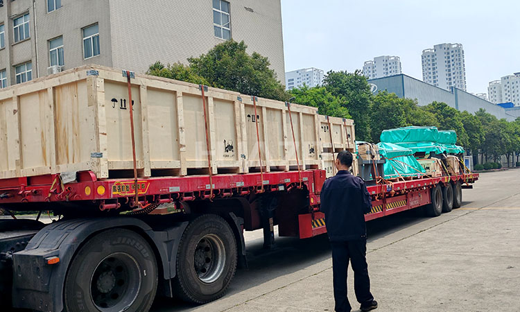 CrusherDahua's tweet image. Today, two sets of cone crushers are delivered to customer site.
#conecrusher, #stonecrusher, #miningequipment, #stonecrushersupplier
If you want to know more, please contact us at any time.
Whatsapp: +86 139 3885 2499
Email: lydhchina@huazn.com 
Web: lydhchina.com