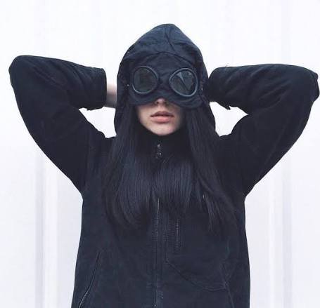 FIjustfootball's tweet image. Herkese günaydın! Gözlüklerinizi takmayı unutmayın 😉 #Casual #NoFaceNoName