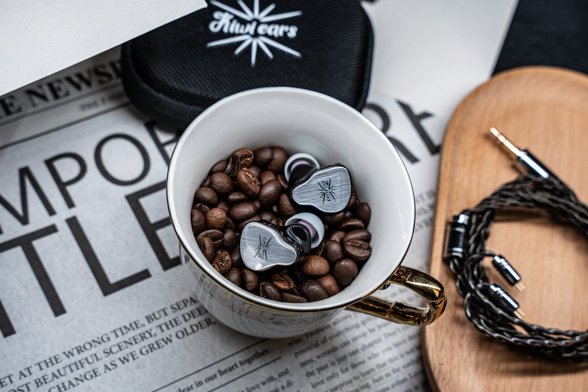 Kiwiears2020's tweet image. Sipping coffee, tuning in to good vibes.☕#KE4

#KiwiEars #hifi #audio #iem #audiophile #music