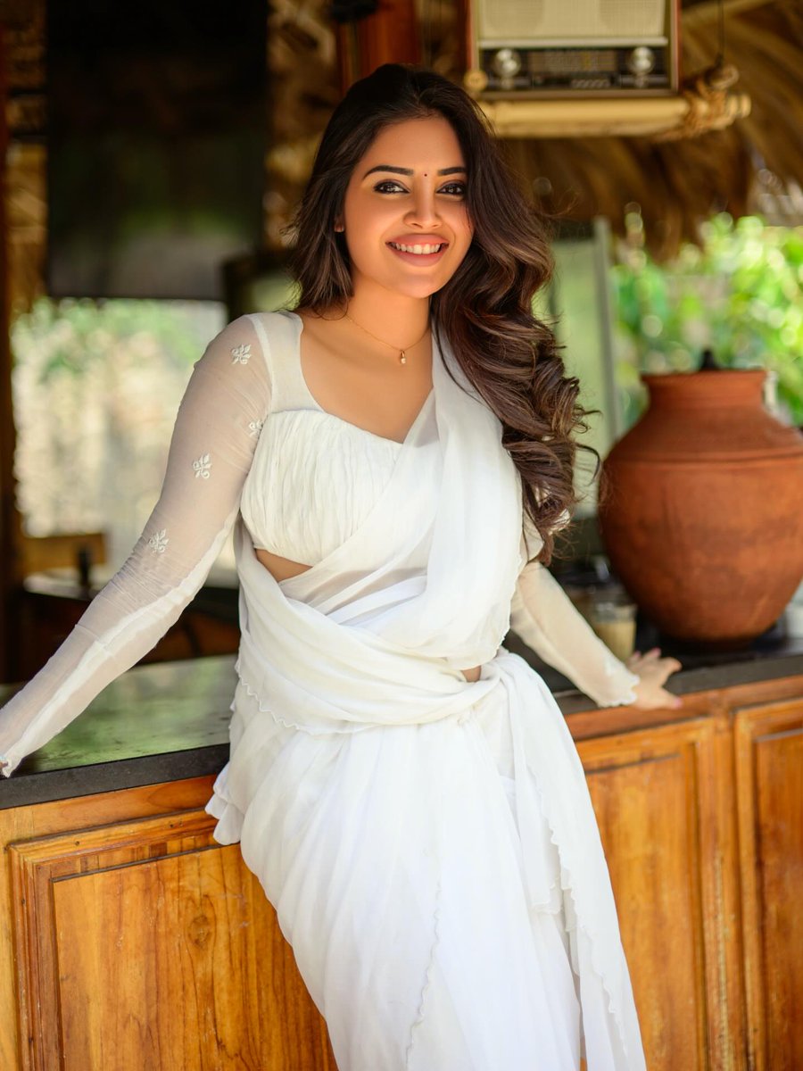 kushithakallapu's tweet image. Gum hai kisi ke pyar mein🙈