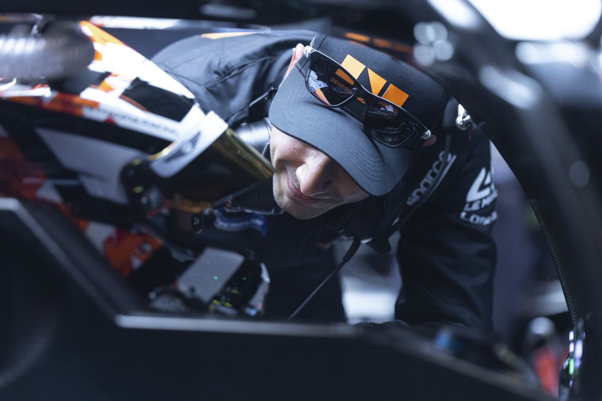 PipoDerani's tweet photo. And so, it has begun. 🇧🇷🇰🇷 

#genesismagmaracing
Drew Gibson Captures https://t.co/RqANrtS3gr