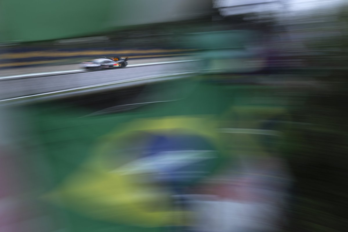 PipoDerani's tweet photo. And so, it has begun. 🇧🇷🇰🇷 

#genesismagmaracing
Drew Gibson Captures https://t.co/RqANrtS3gr