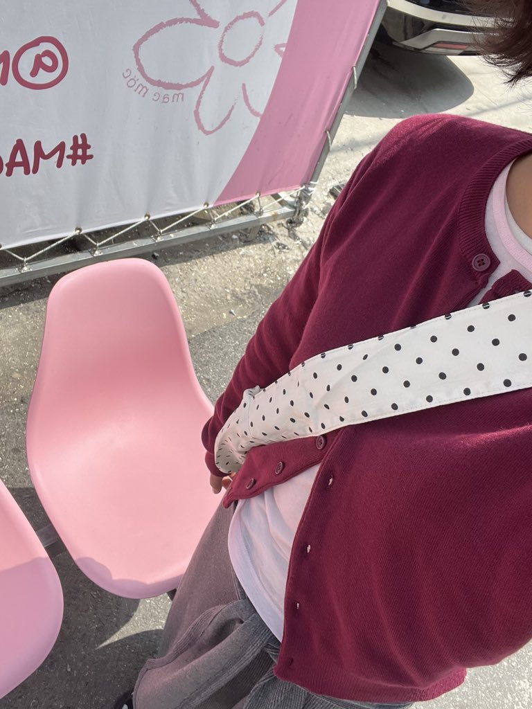 axxstudio's tweet photo. 땡땡이 지나치는 주파수 서칭중… 사심 담아 핑크에 땡땡이 츄라이 해볼까요🤔 https://t.co/DmKOHVWgvd