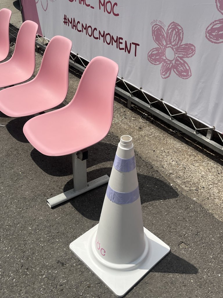 땡땡이 지나치는 주파수 서칭중… 사심 담아 핑크에 땡땡이 츄라이 해볼까요🤔