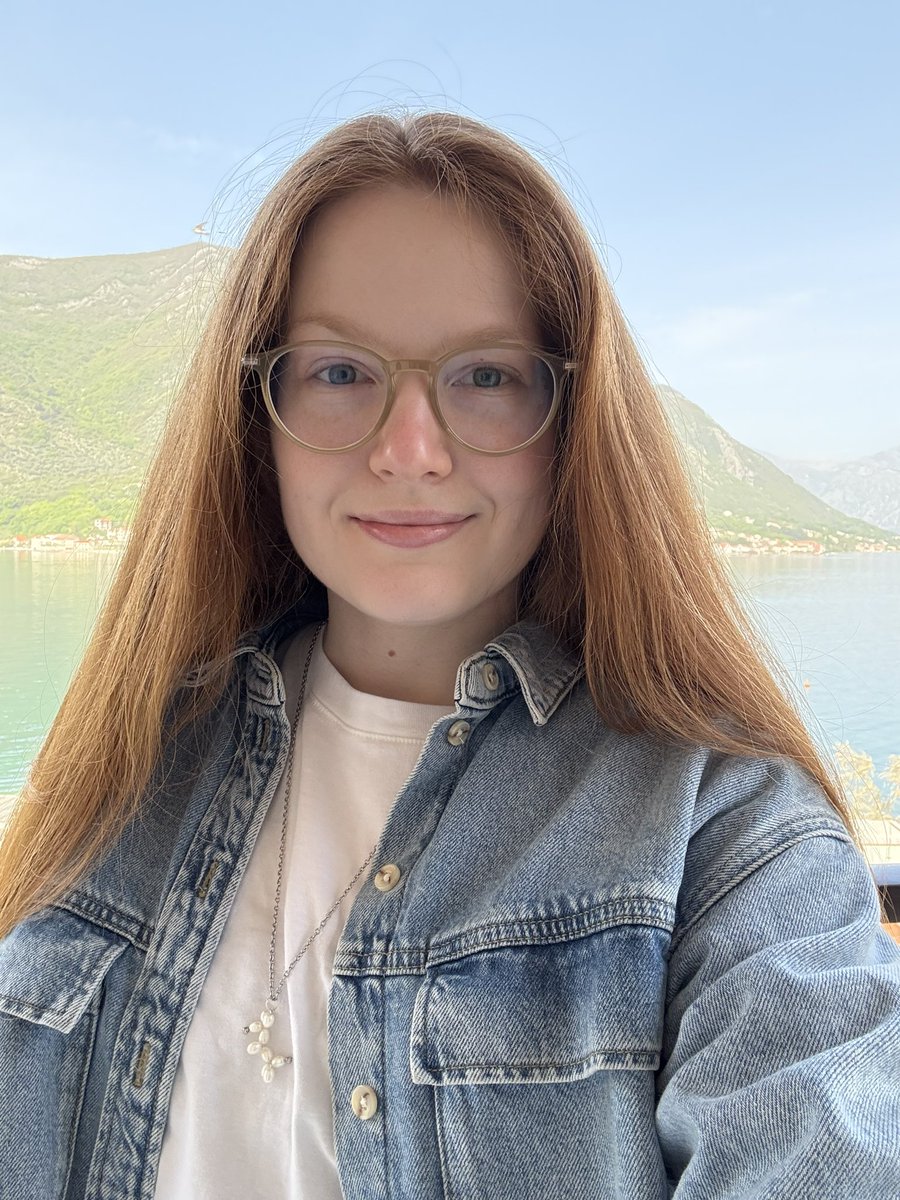 женщина-булка tweet media