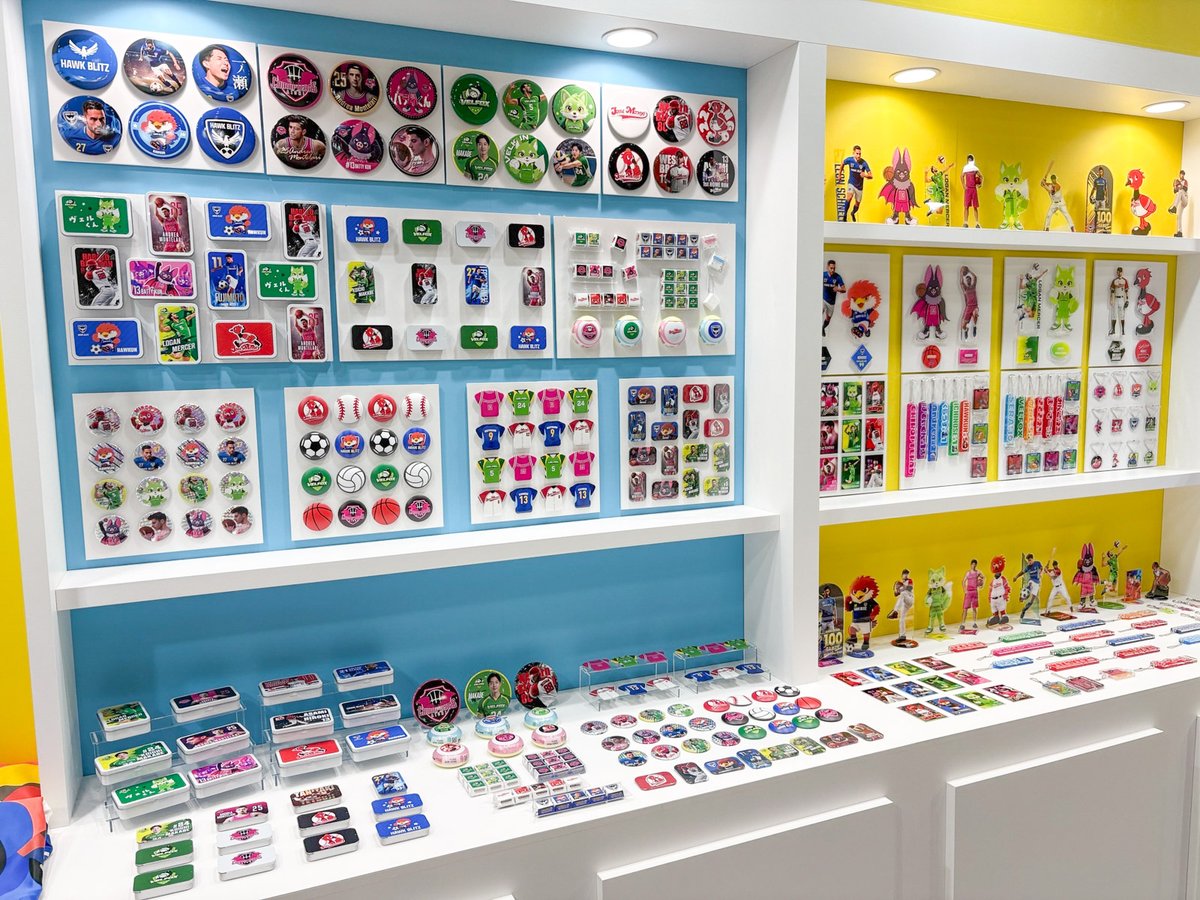 tech_gacha_lab's tweet photo. ／
funboxなら企画・デザインから製造まで、
チームグッズを一気通貫でお届け💪
＼

スポーツチーム・アスリート向け総合展
「#スポーツEXPO」に出展中📣

🗓️4月15日(月)～17日(水) 
🕒10〜17時
📍東京ビッグサイト 南展示棟 1F 4-9

#ピピットガチャ2 も展示中！
皆様のご来場をお待ちしております✨ https://t.co/of1hRypvie