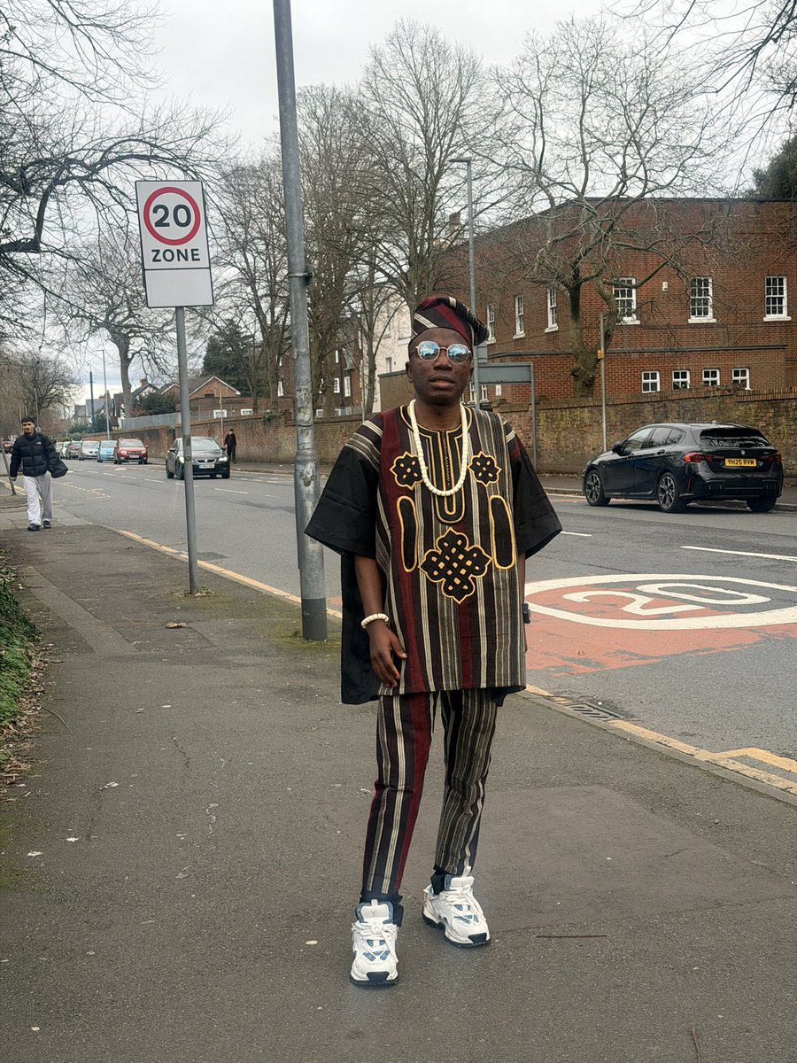 Eniolorunda_'s tweet image. 40 today 🎉 Level 40 unlocked 🎮

Four-ty years in: more “for-tea” than drama ☕️ still spilling it when needed.  

Fortified, less forty-fied by nonsense.  

Turned “what ifs” into “watch this.”  

This is just the foreword. Onward 🚀#Birthday #Level40
