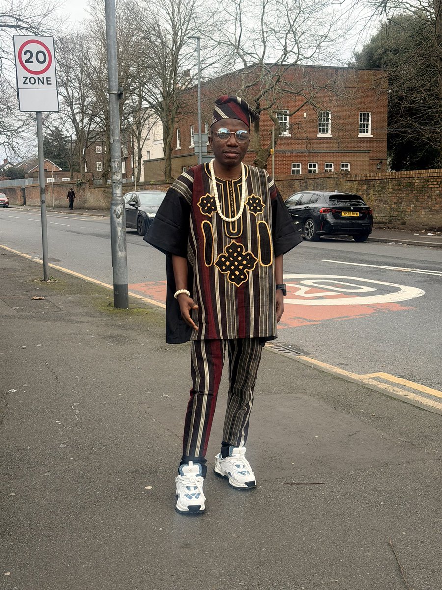 Eniolorunda_'s tweet image. 40 today 🎉 Level 40 unlocked 🎮

Four-ty years in: more “for-tea” than drama ☕️ still spilling it when needed.  

Fortified, less forty-fied by nonsense.  

Turned “what ifs” into “watch this.”  

This is just the foreword. Onward 🚀#Birthday #Level40