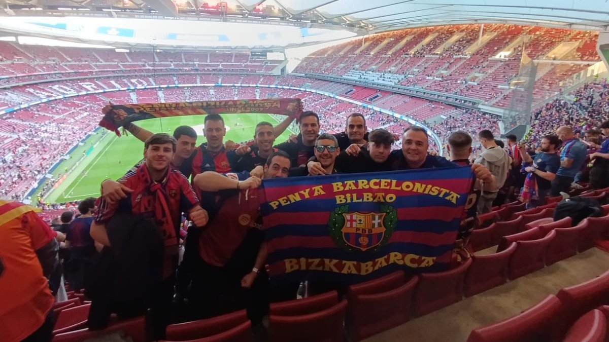 ConfePenyesFCB's tweet photo. 📣 Les penyes vam animar fins al final al nostre equip al Metropolitano, i vam marxar amb el cap ben alt!
🫡 Orgull d'equip i d'afició!

🔵🔴 #FemBarçaFemPenya #ForçaBarça https://t.co/PelIAlPGat