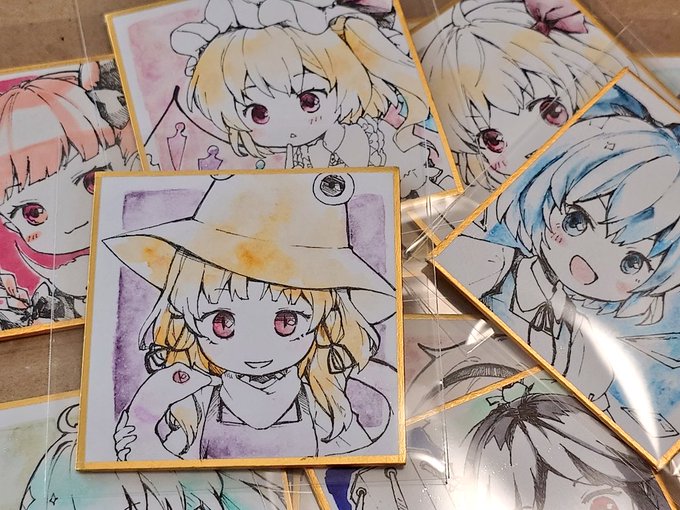 新刊セットに入れたくて豆色紙を頑張って描いている。
間に合うかな… 