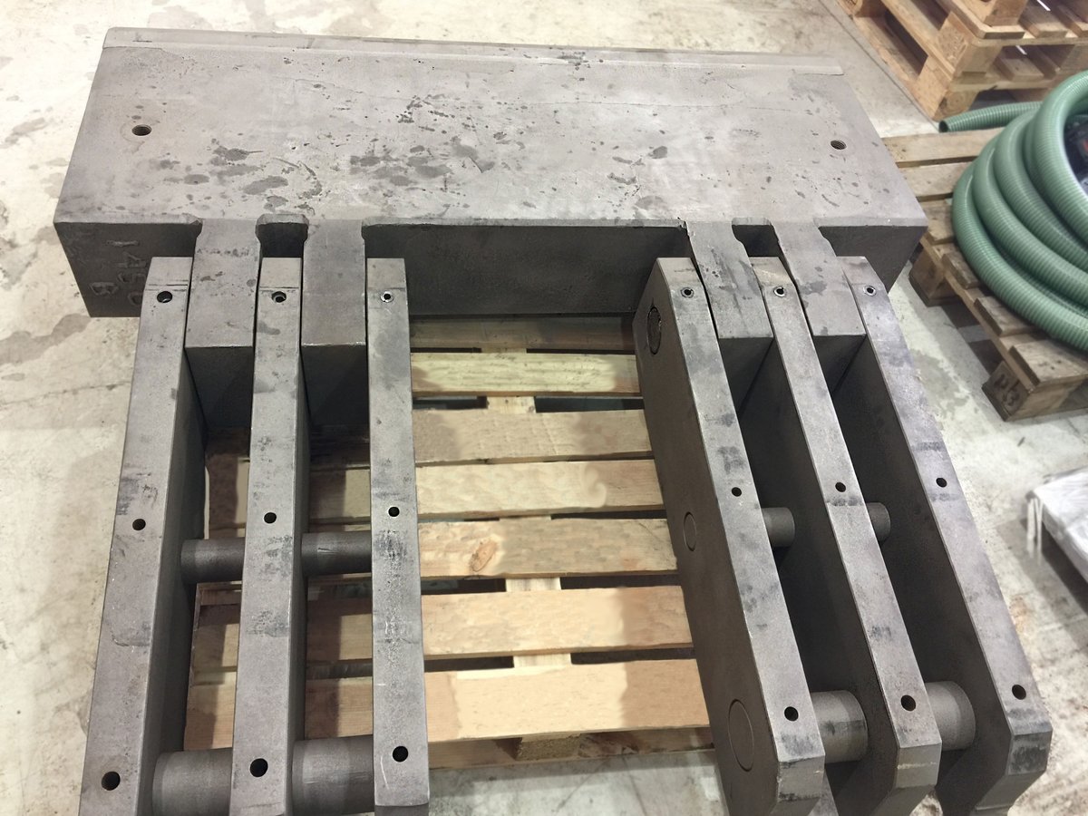 Premtech_UK's tweet photo. Extend the life of your #DummyBarHeads with #Premtech! Our reclamation &amp; #hardfacing solutions keep your equipment running longer. Services include inspection, #CAD modeling, #CNC machining &amp; hardfacing. Let's talk about repairs! #Manufacturing https://t.co/48OpG9qF3c