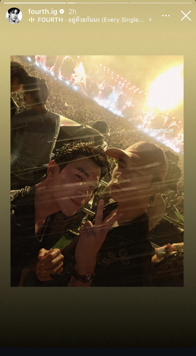 cndpttk's tweet photo. ถ้าถูกหวยให้ต่อบุญ
คู่ชิปมีโมเมนท์ต้องต่อยอด 
แจก 50/2 รีเลยค่ะ ฟินชห ผ่านมา 3 ปีเพิ่งเคยเห็นภาพนี้ สาธุค่ะ https://t.co/oakCn21zv0