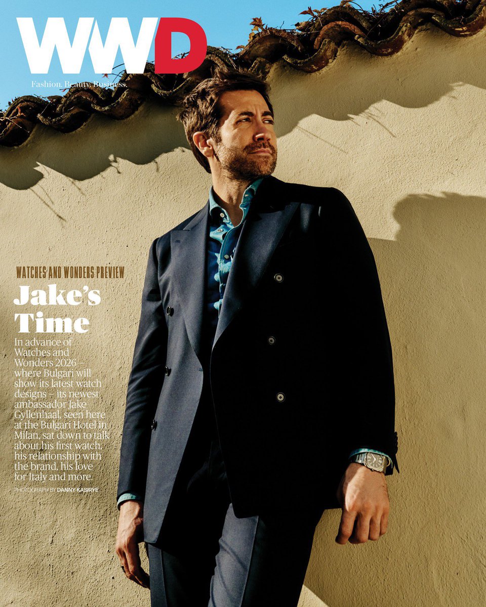 _filmcrave's tweet photo. Jake Gyllenhaal covers the latest issue of WWD magazine. 📷

🔗 https://t.co/pPBu7xirqp https://t.co/r54DHF5PdC