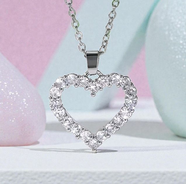 CM_Hearts's tweet image. This Stainless Steel Love Heart Pendant Necklace features a design centred around a sparkling heart-shaped pendant adorned with full Cubic Zirconia stones ebay.us/m/NOP8Tt #ukbiz #ShopNow #uksmallbiz #Atsocialmedia #giftideas #firsttmaster #bizbubble