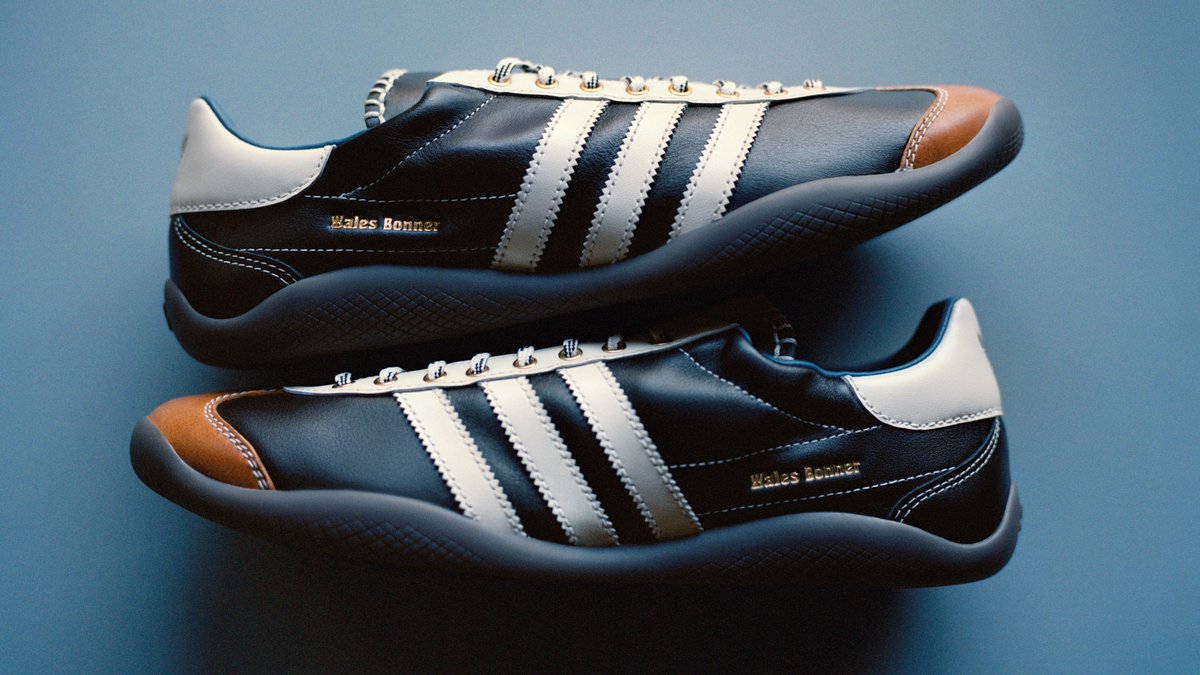 adidasoriginals's tweet image. A dance of different textures.​

adidas Originals by Wales Bonner returns with a collection grounded in sport and culture, as a coalescence of aesthetic codes.​
​
Available from 17th April on walesbonner.com, CONFIRMED, adidas.com/wales_bonner and select stores.