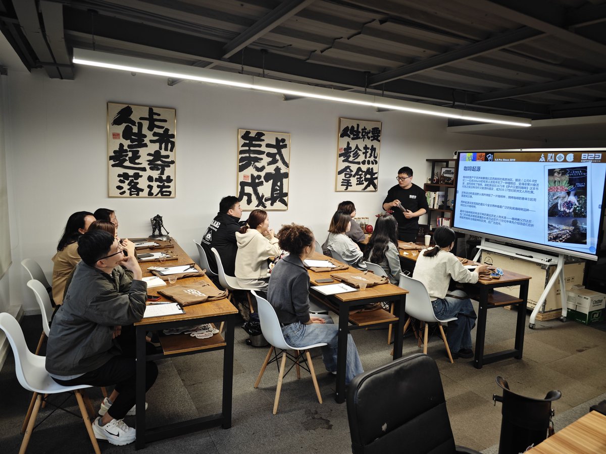 DannyG20's tweet photo. Thrilled to share my latest training experience—gained practical skills in [核心主题，如：digital marketing/AI basics] and connected with awesome peers! Grateful for the insights u0026 growth.  #ProfessionalDevelopment #TrainingJourney https://t.co/gupbHPeeJ5