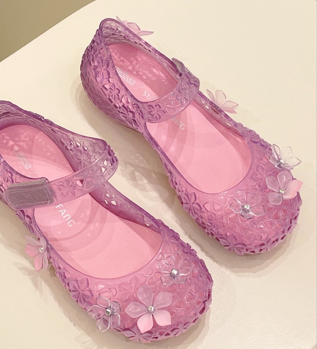 อเวจีสีชมพู tweet media