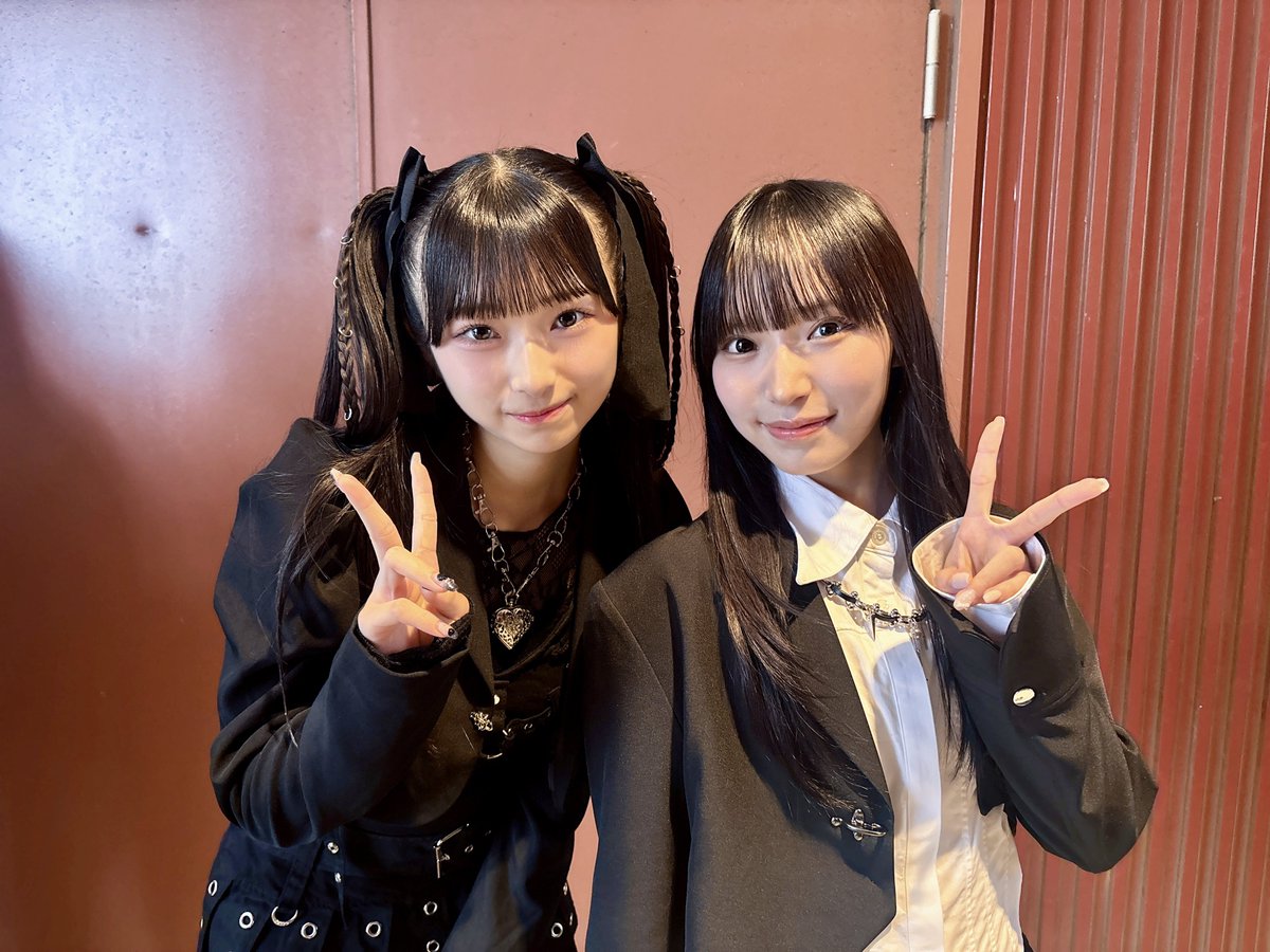 whsp_official's tweet image. ◤ 8thデジタルシングル『#7秒のレジスタンス』リリースイベント＠ららぽーと豊洲 当日販売中🌟◢
#WHITESCORPION #ホワスピ

ただいま、【📍ららぽーと豊洲】にて当日販売を実施中❕
この機会にぜひお立ち寄りください🤍

👤現在のメンバーは…
ACE(@ACE_whsp  )  
ACO(@ACO_whsp )
ALLY(@ALLY_whsp_