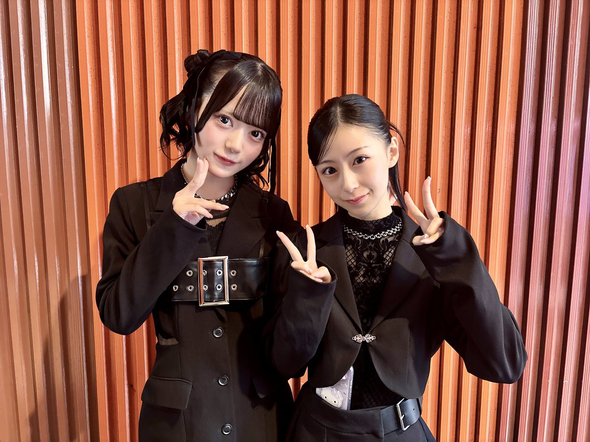 whsp_official's tweet image. ◤ 8thデジタルシングル『#7秒のレジスタンス』リリースイベント＠ららぽーと豊洲 当日販売中🌟◢
#WHITESCORPION #ホワスピ

ただいま、【📍ららぽーと豊洲】にて当日販売を実施中❕
この機会にぜひお立ち寄りください🤍

👤現在のメンバーは…
ACE(@ACE_whsp  )  
ACO(@ACO_whsp )
ALLY(@ALLY_whsp_