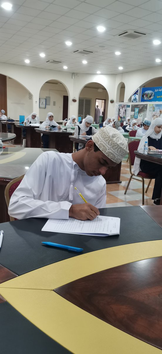 azzanschool's tweet photo. "شارك الطالب/ يوسف بن يعقوب الشعيلي، ممثل مدرسة عزان بن تميم للبنين (10–12)، اليوم الأربعاء 15/4/2026م، في اختبارات التصفية للأولمبياد العلمي الوطني في مادة الرياضيات."
#تعليمية_شمال_الشرقية 
#تعلم_مستدام https://t.co/kQ8i2W4vkg