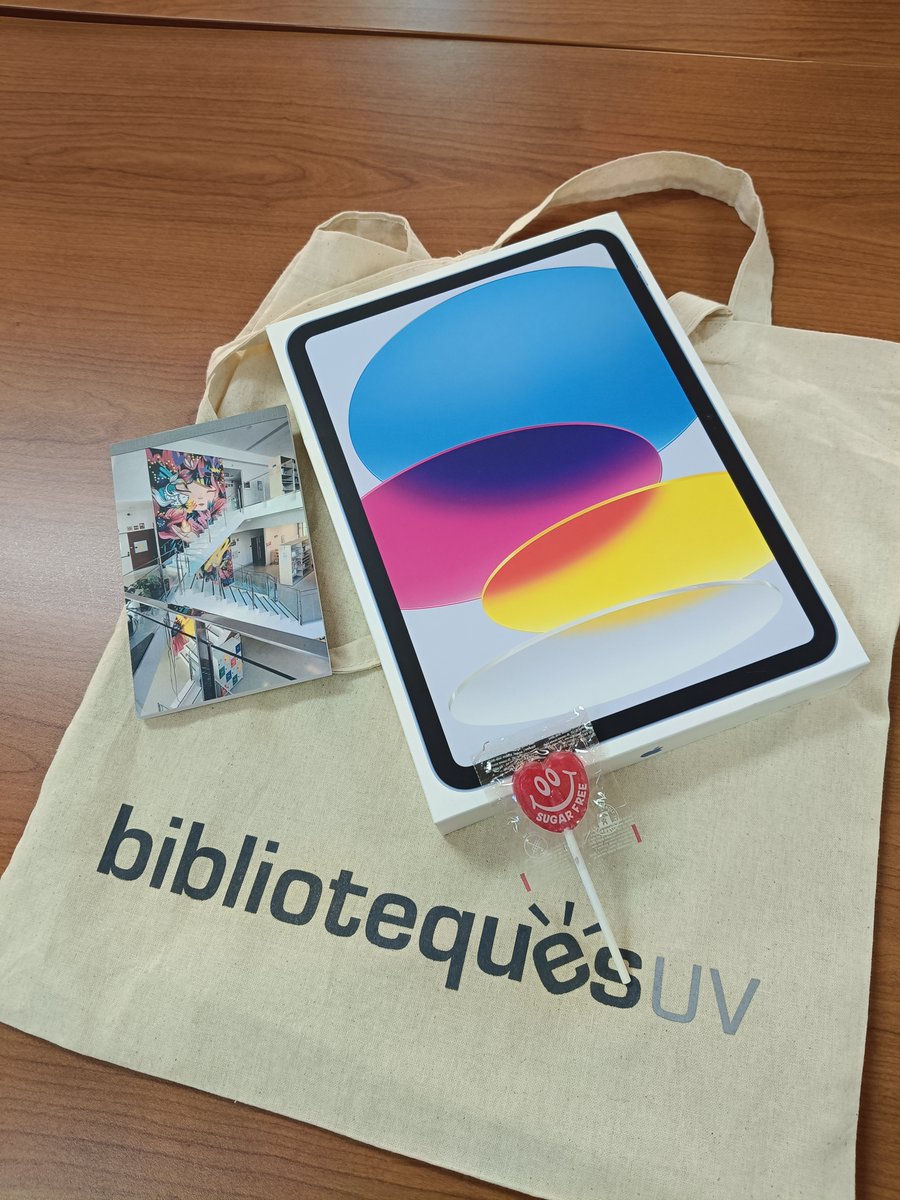 bibliotequesuv's tweet photo. 🎉 Ja hem lliurat l’iPad del sorteig de l’enquesta de satisfacció!

👏 Enhorabona a Rosella Espinós Cardona, guanyadora del premi.

🙏 Gràcies a tot l’estudiantat per participar. Les vostres opinions són clau per a continuar millorant! 📚

#BibliotequesUV @qualitatUV https://t.co/6zF54Yrulu