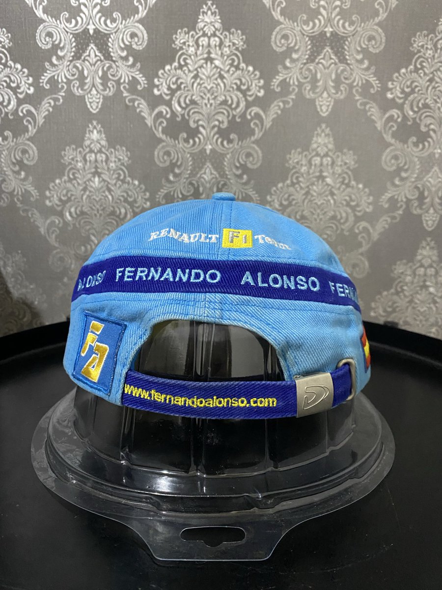 GrandPrixGoods's tweet photo. #GPGCatalogue

Item: Fernando Alonso 2006 Renault F1 Team Official Cap
Size: OSFA
Price: IDR 999,000
Condition: 8/10 (Good Condition)

📩 DM for inquiries. 

#f1 #formula1 #f1merch https://t.co/OBZPiTA9uZ