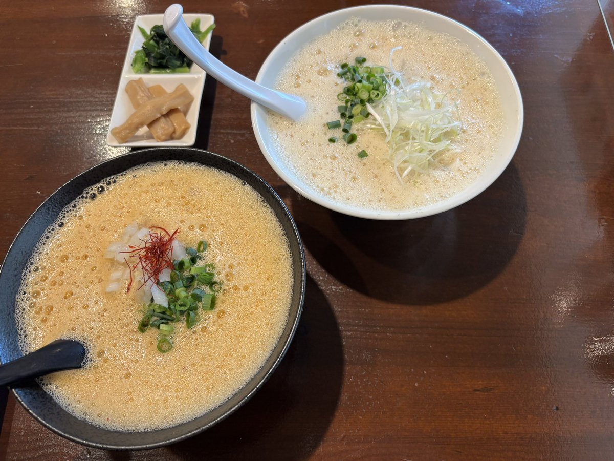 いづま tweet media