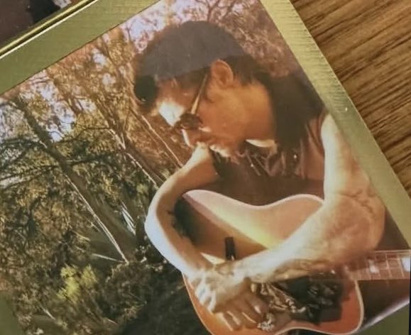 THEHLWORLD tweet media