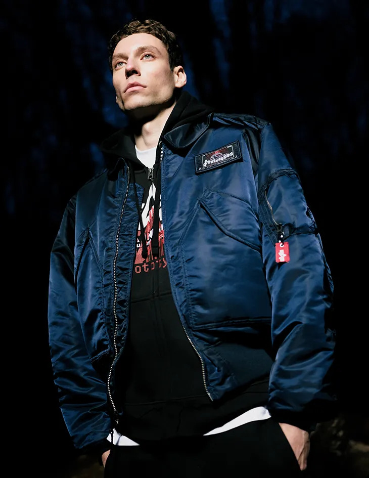 mmscene's tweet image. Discover Alpha Industries x Prototypes Collection - See more here: malemodelscene.net/menswear/alpha…

#AlphaIndustries joins Paris-based label #Prototypes for a collaboration that revisits existing garments through reconstruction. Developed as part of Prototypes’ Series 08: The Fat of the