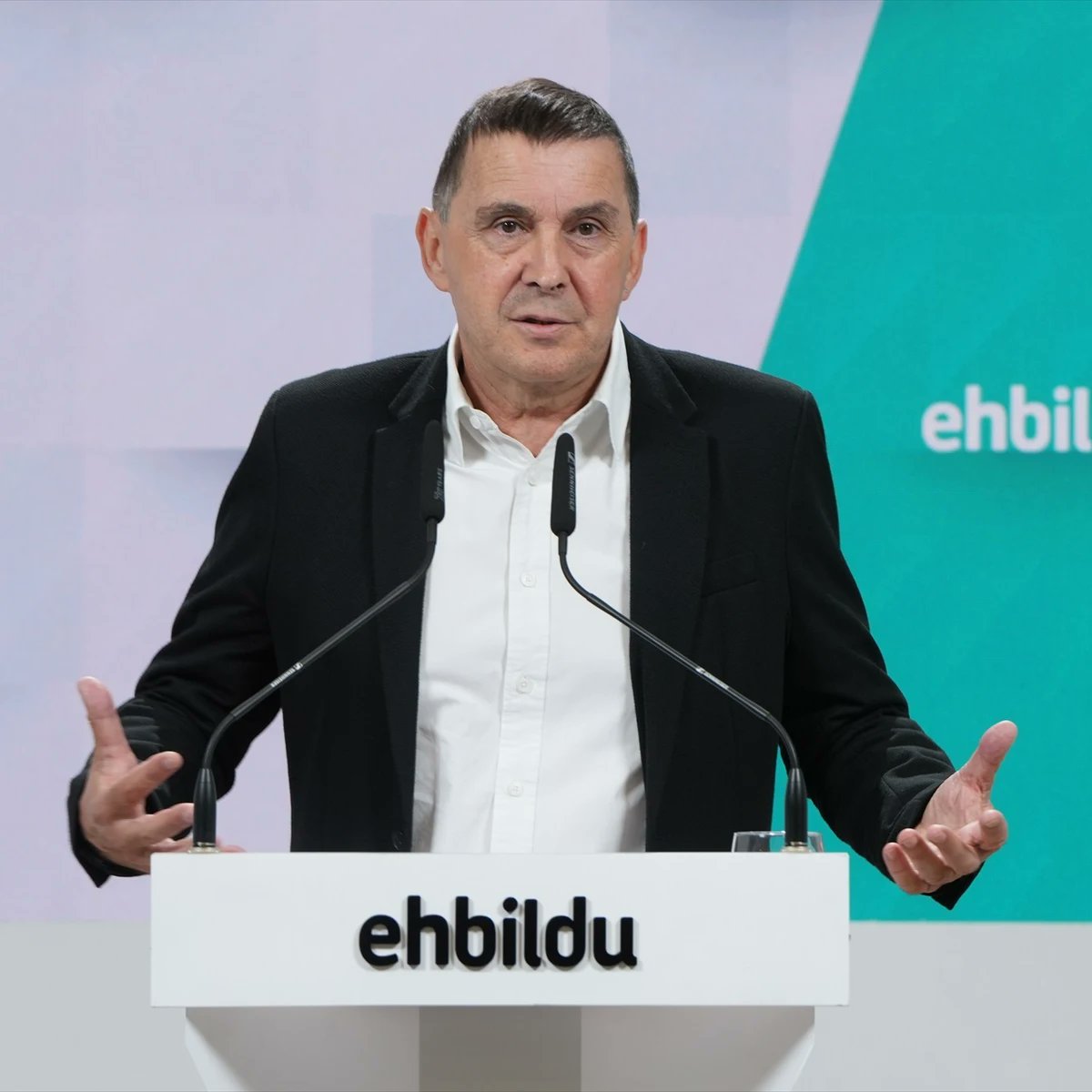 Constitución Española de 1978 tweet media