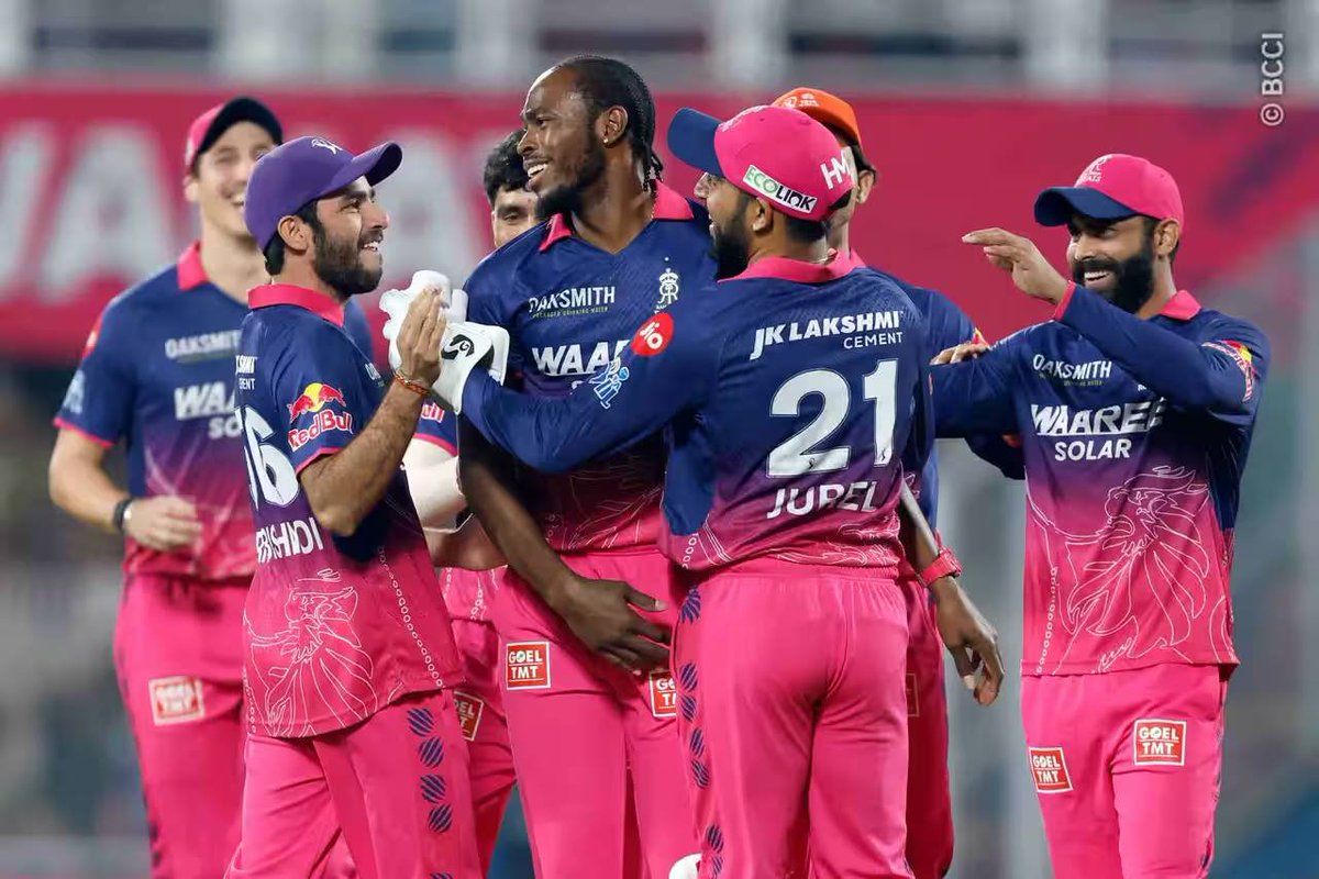 The CricHub tweet media