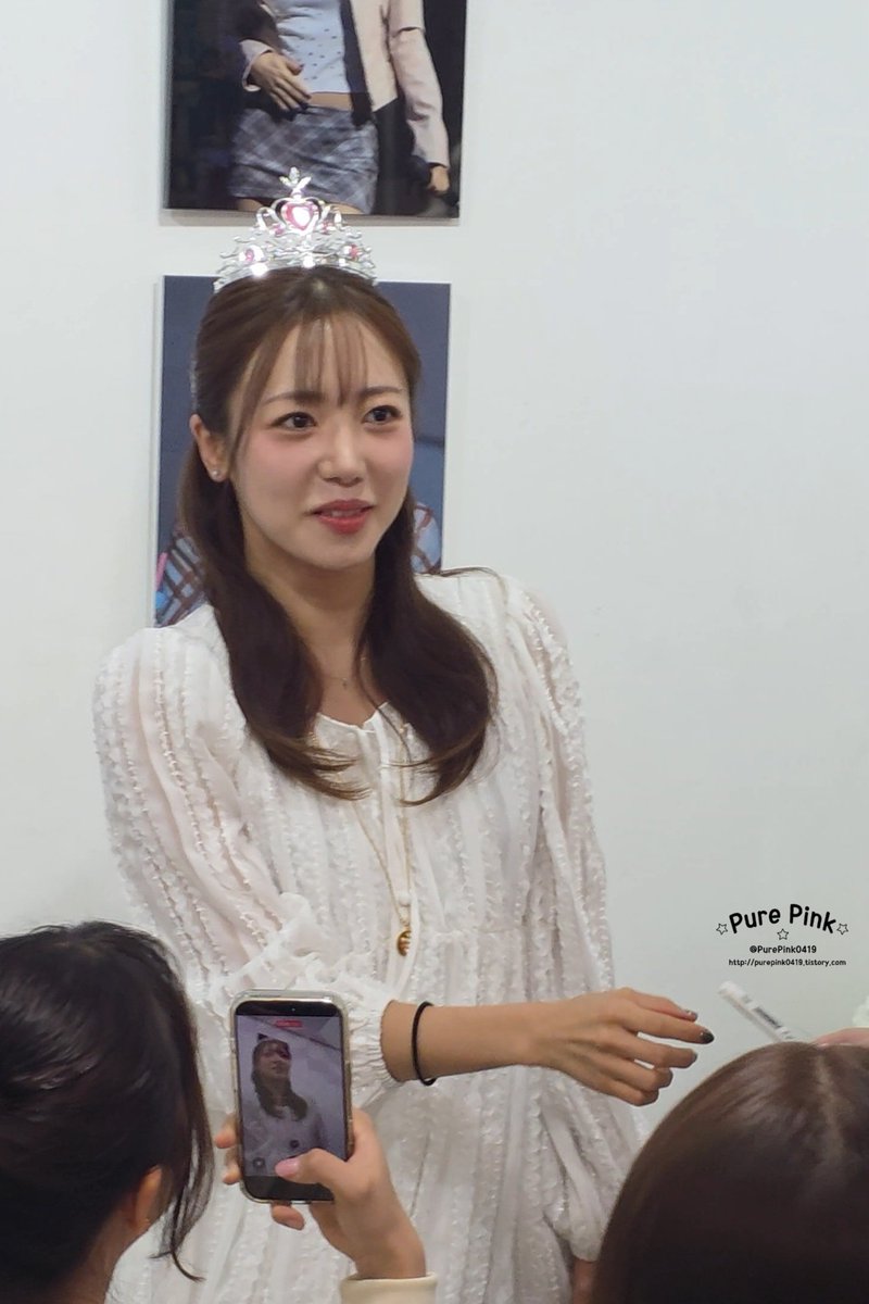 260415 카페 오소 생일 카페 방문 (PHONE CAM)

판다랑 평생 함께 하고픈 남주야😍
생일 축하하고 방문해줘서 고마워😊
 
#APINK #김남주 #에이핑크
#꽃처럼_피어나는_남주의_계절
