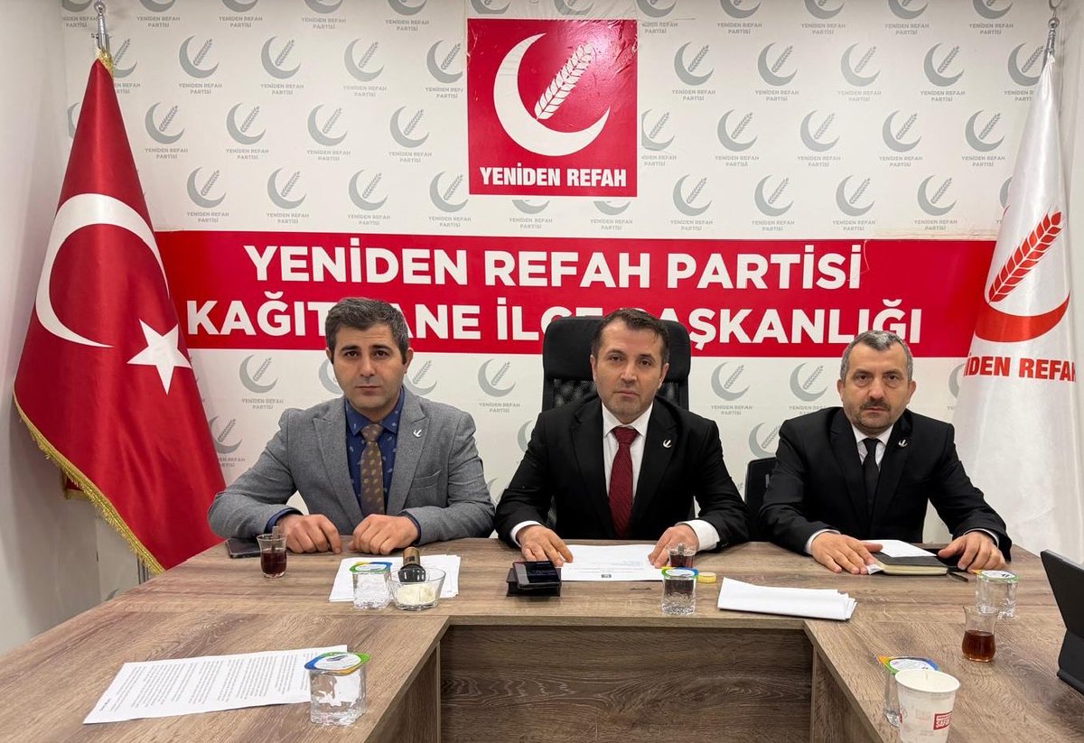 refahkagithane's tweet photo. Yeniden Refah Partisi Kağıthane İlçe Başkanlığı olarak, haftalık ilçe toplantımızı İlçe Başkanımız Sn. Şemsettin Bağ’ın riyasetinde gerçekleştirdik. 

Alınan kararların hayırlara vesile olmasını temenni ederiz. @erbakanfatih @rprefahpartisi https://t.co/URVzmioa5r