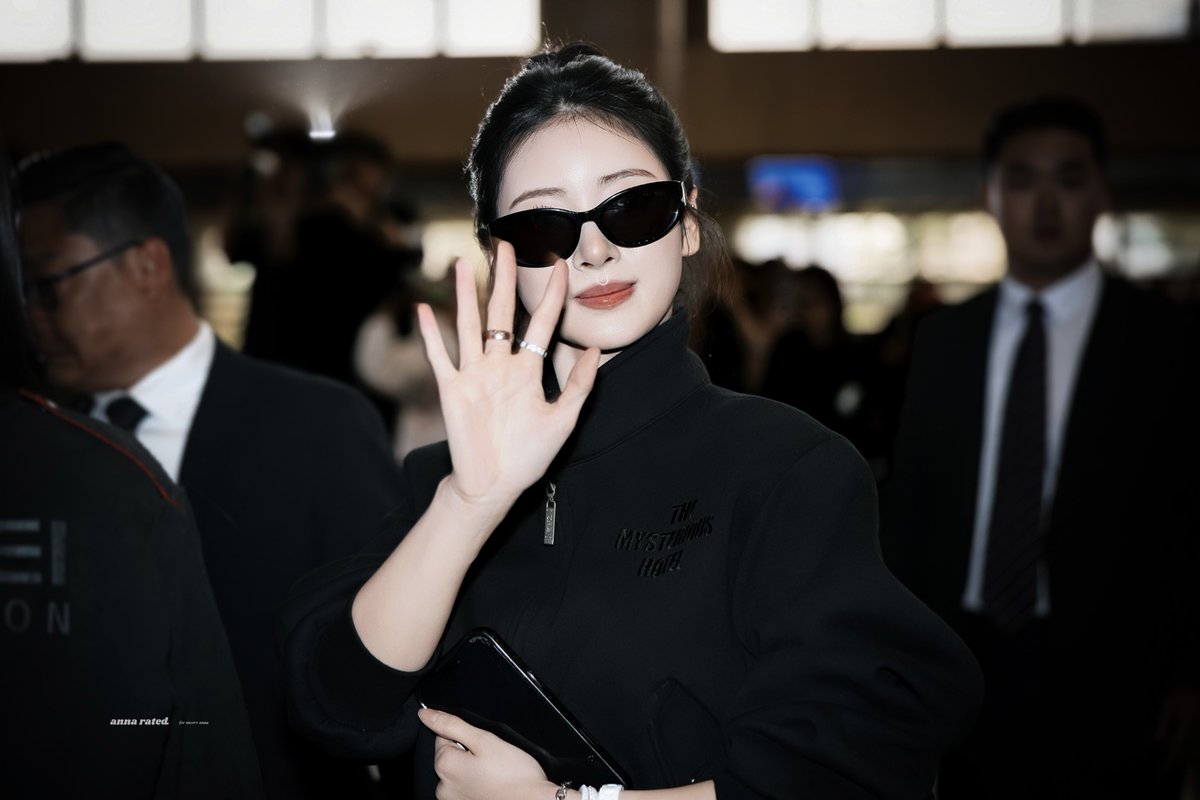 annarated's tweet image. 260415

#ANNA #안나 #MEOVV #미야오