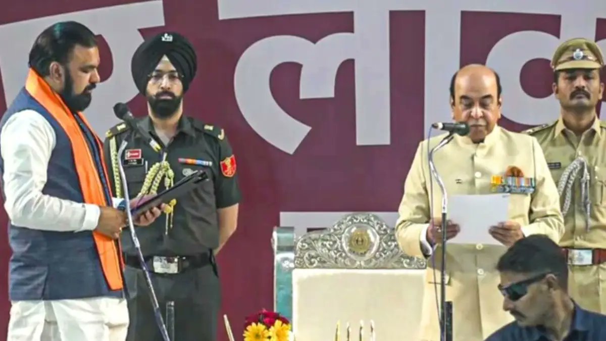 आज विश्व कला दिवस है. आज ही हमारे गृह राज्य बिहार में नये मुख्यमंत्री का शपथ ग्रहण भी हुआ है. मुख्यमंत्री श्री सम्राट चौधरीजी <a href="/samrat4bjp/">Samrat Choudhary</a>  को नयी जिम्मेवारी, नये दायित्व की हार्दिक शुभकामनाएं एवं बधाइयां. हमें विश्वास है कि विकास के सभी पैमानों पर बिहार को आगे बढ़ाने के साथ ही